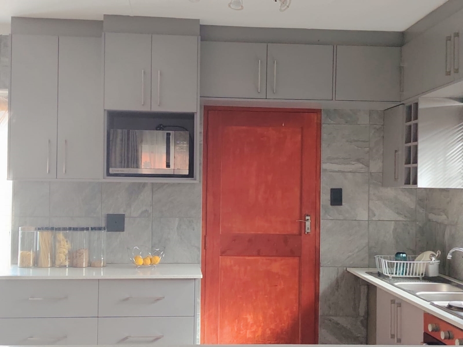 3 Bedroom Property for Sale in Waterkloof North West